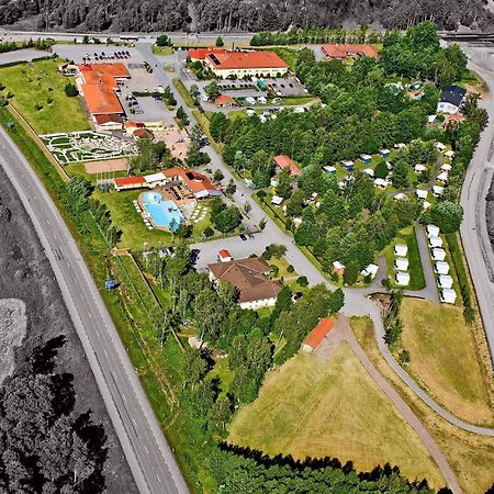 Bjoerkbackens Stugby I Vimmerby Eksteriør bilde