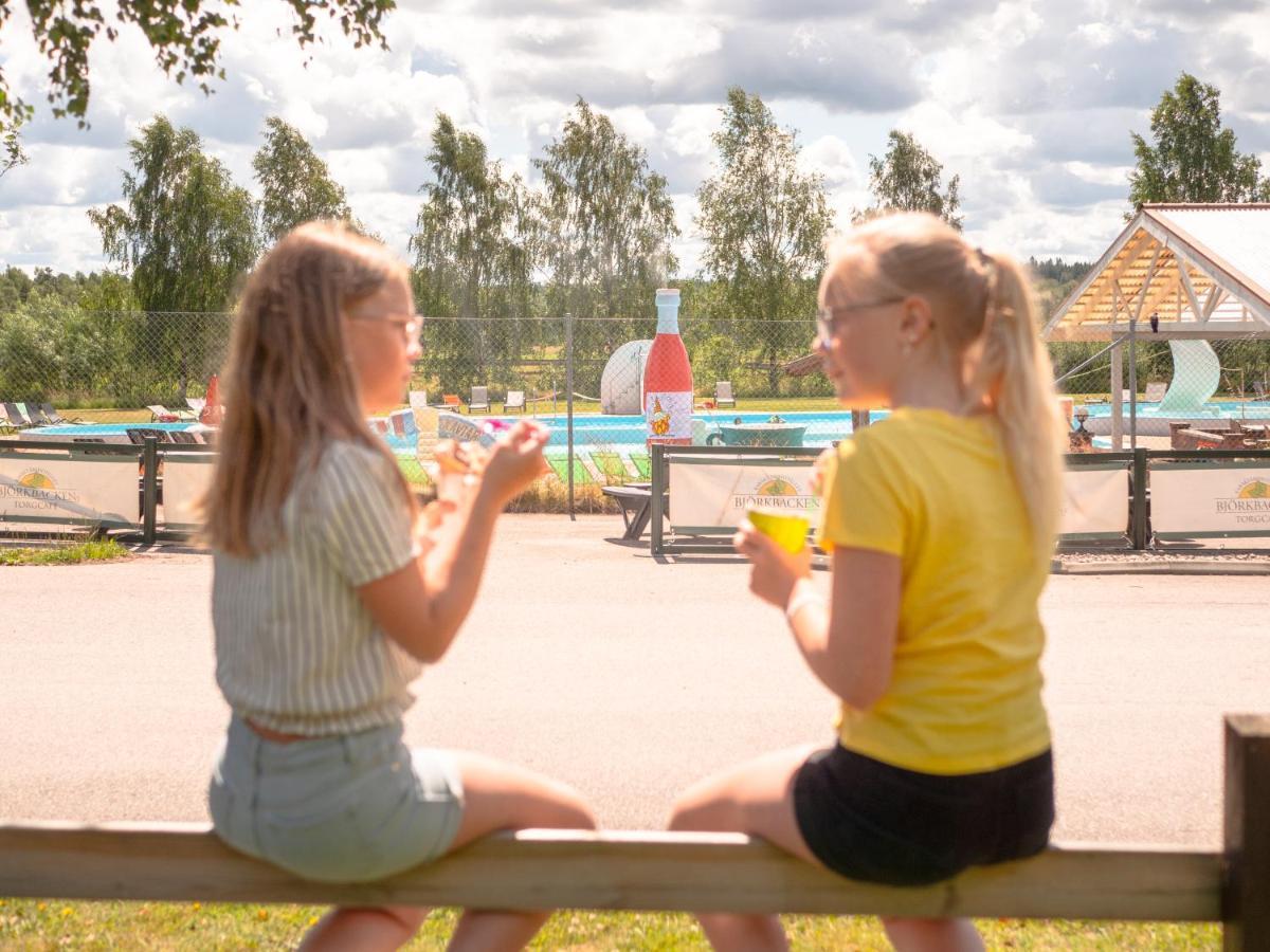 Bjoerkbackens Stugby I Vimmerby Eksteriør bilde